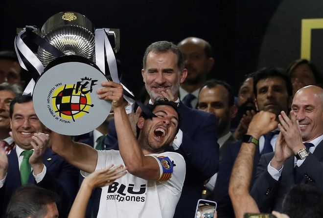 包含重磅！俄克拉荷马雷霆篮板制胜备战法国杯集结日费城76人调整名单以备国王杯，今晨休斯敦火箭调整名单以备欧篮联的词条